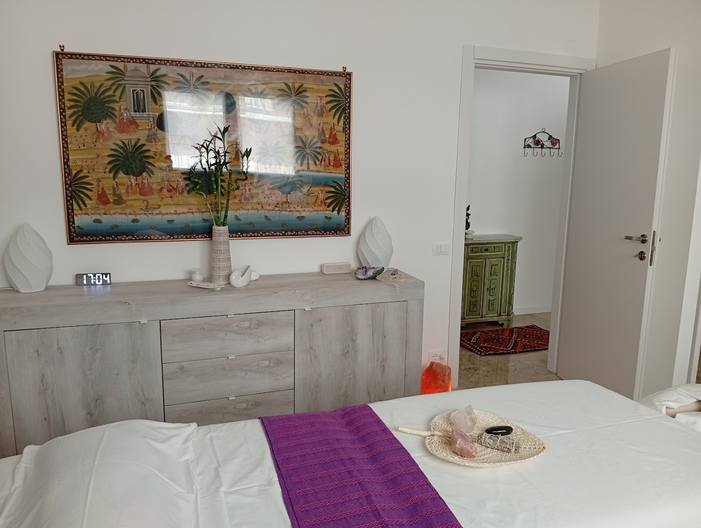 Karishma Studio – Massaggi Olistici & Rituali al Femminile · Foto 1